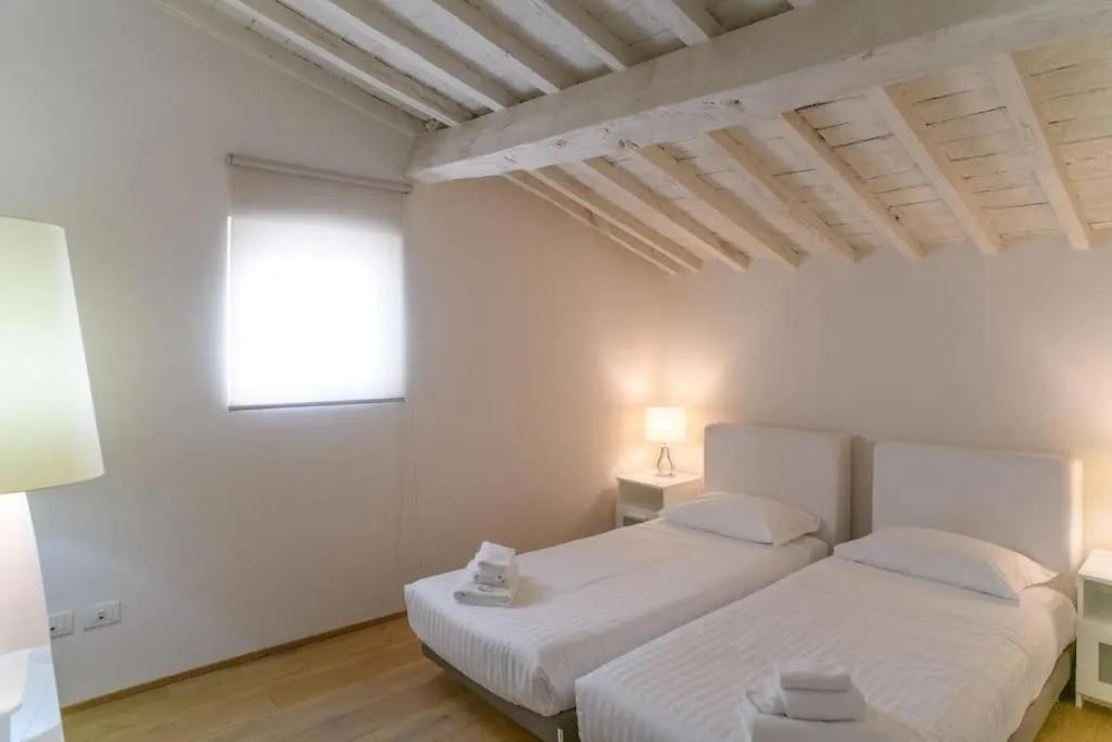Luxury Apartment In The Heart Of Florence Italy
